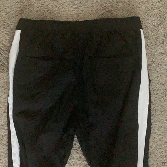 Kuwallatee black joggers - Picture 9 of 9